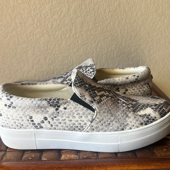 Steve Madden snakeskin platform sneakers, size 8 - Picture 6 of 8